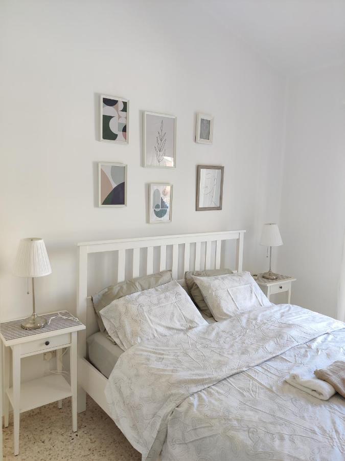 Rachel Suite By The Pool Paphos Bagian luar foto