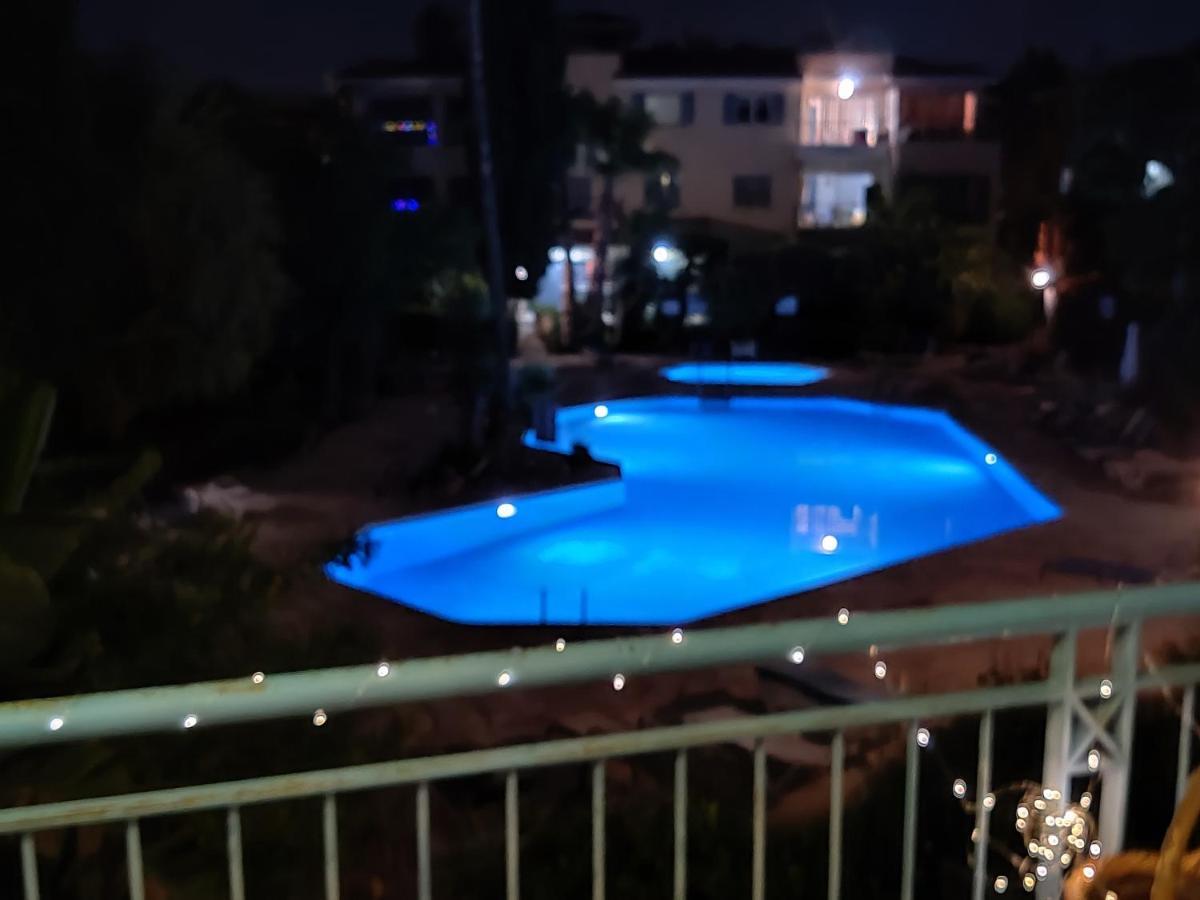 Rachel Suite By The Pool Paphos Bagian luar foto